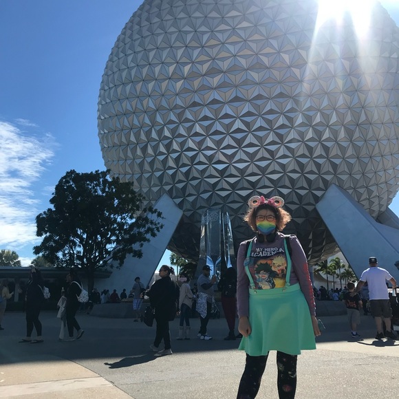 Meet your Posher, Karen and Mina - Picture 4 of 7